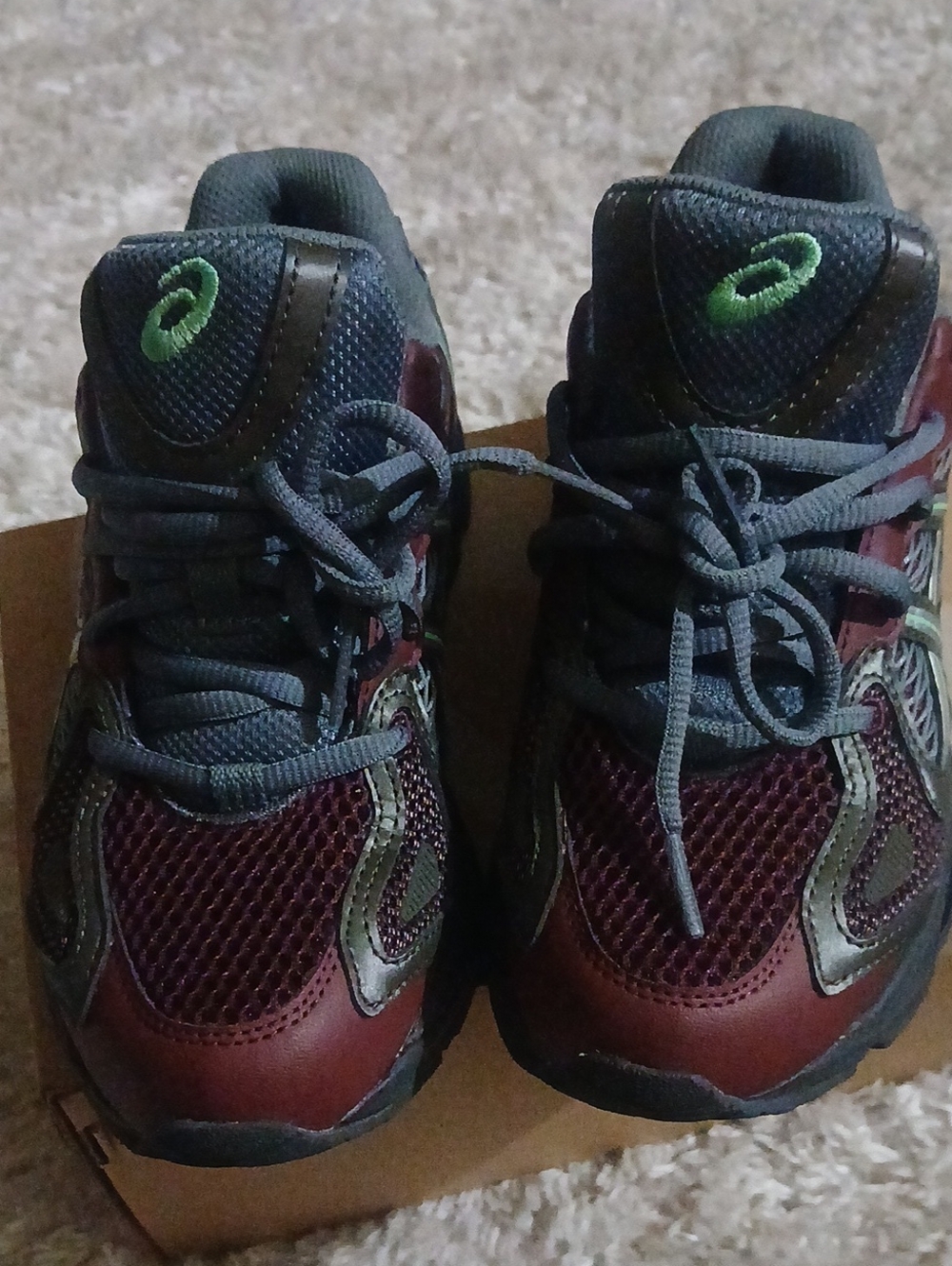 ASICS - Picture 2 of 7